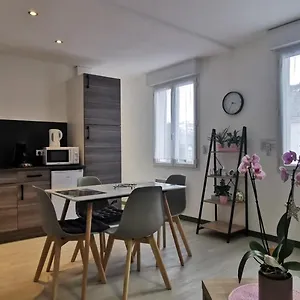 appartement-cocooning-avec-vue-sur-les-pyrnes.midi-pyreneeshotels.com/