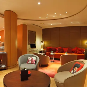 Westside Arc De Triomphe Otel
